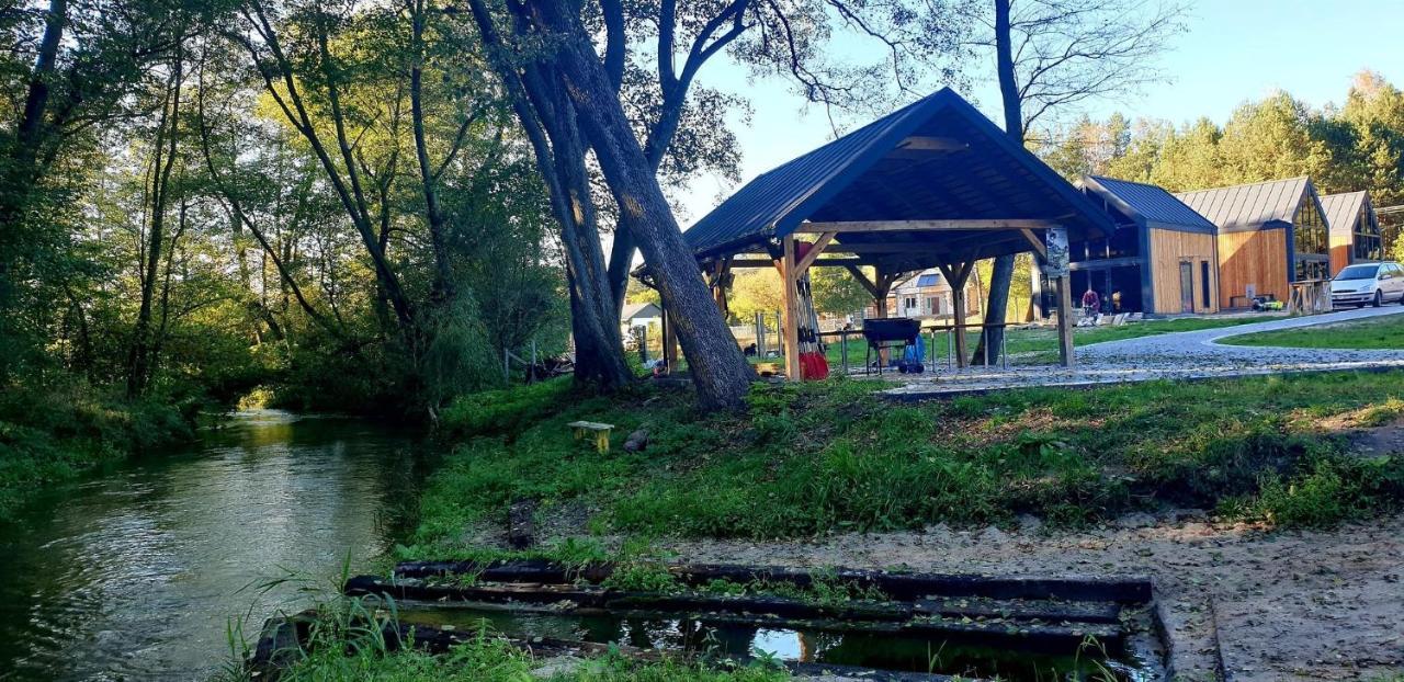 Hotel Bursztynowy Jozefow na Wisla Екстериор снимка