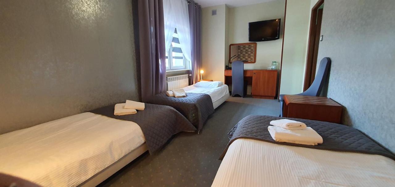 Hotel Bursztynowy Jozefow na Wisla Екстериор снимка