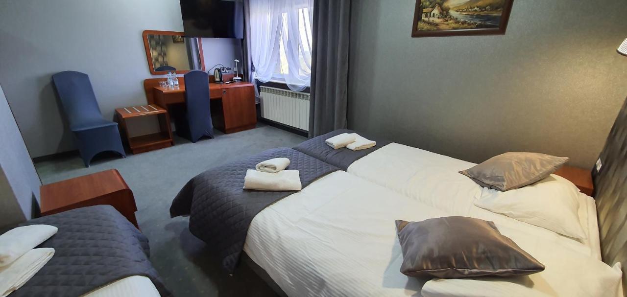 Hotel Bursztynowy Jozefow na Wisla Екстериор снимка