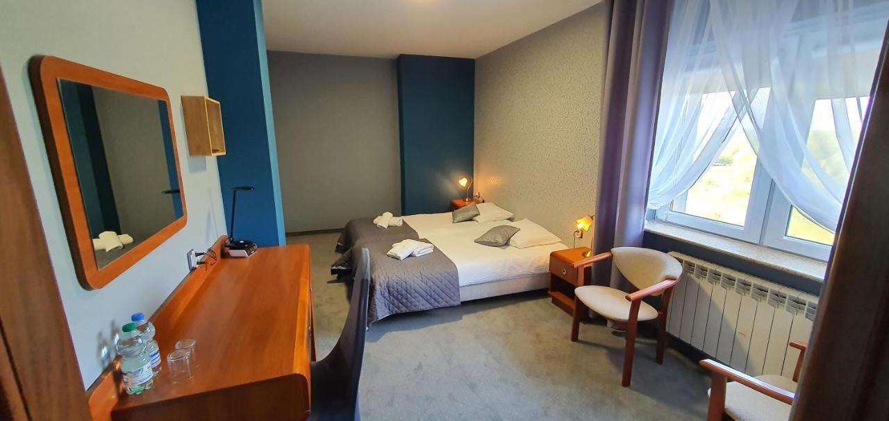 Hotel Bursztynowy Jozefow na Wisla Екстериор снимка