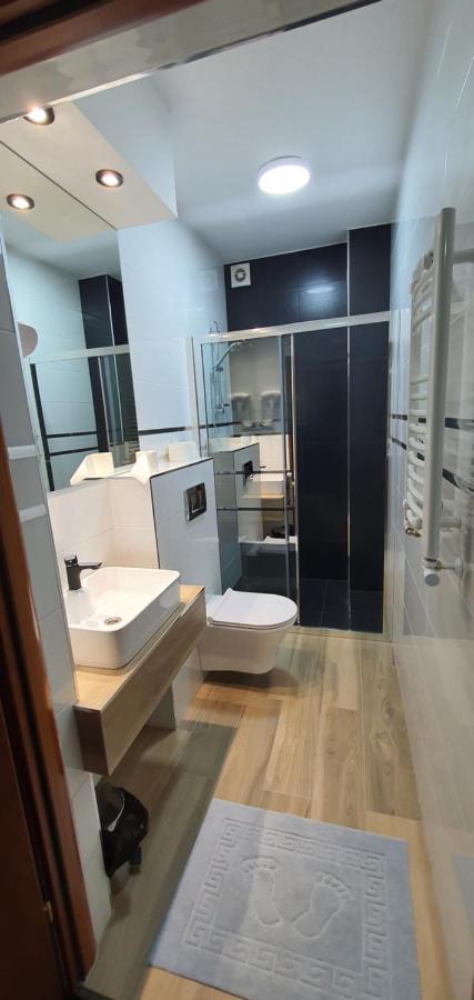Hotel Bursztynowy Jozefow na Wisla Екстериор снимка