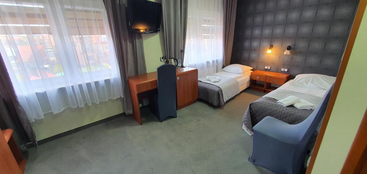 Hotel Bursztynowy Jozefow na Wisla Екстериор снимка