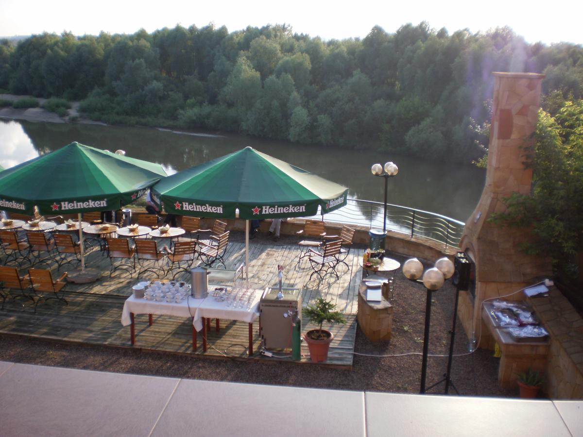 Hotel Bursztynowy Jozefow na Wisla Екстериор снимка