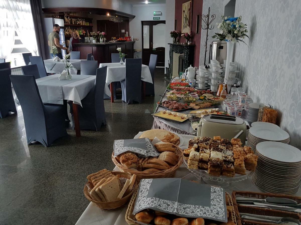 Hotel Bursztynowy Jozefow na Wisla Екстериор снимка