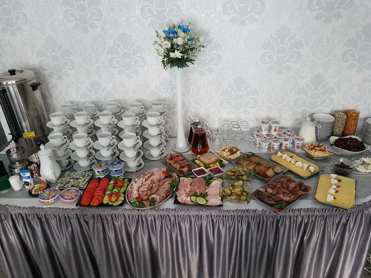 Hotel Bursztynowy Jozefow na Wisla Екстериор снимка