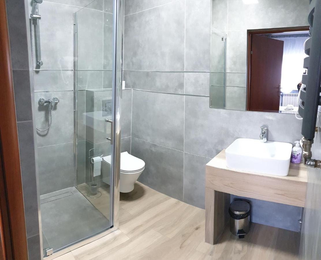 Hotel Bursztynowy Jozefow na Wisla Екстериор снимка